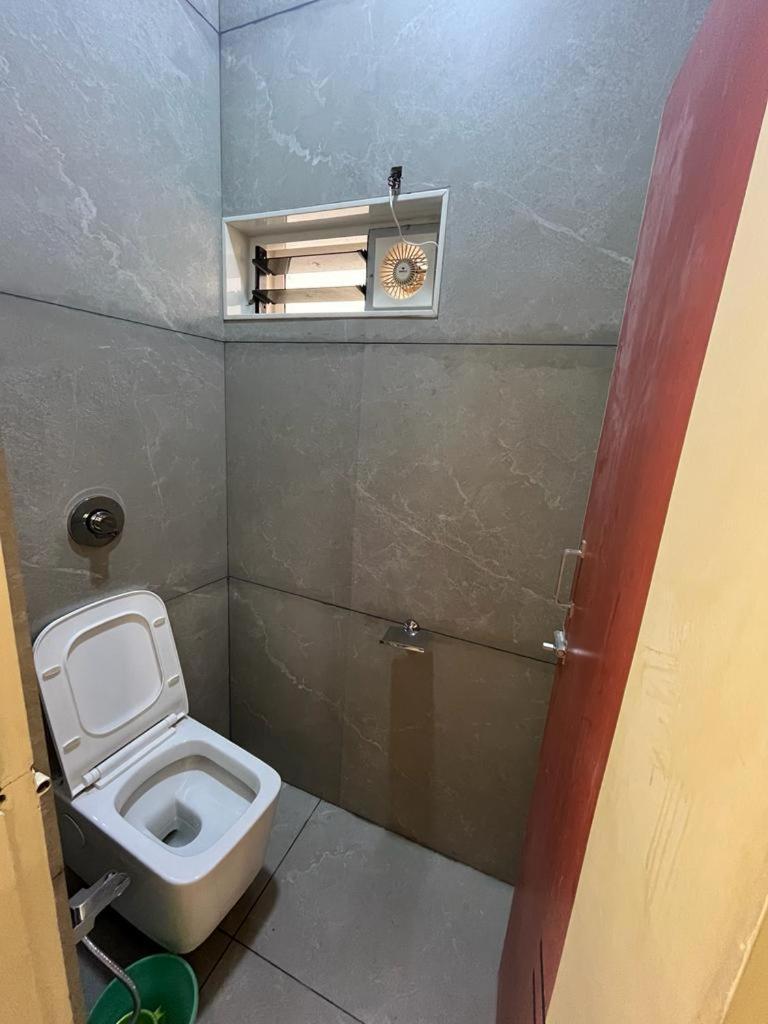 Hotel Ankit Virpur Екстериор снимка